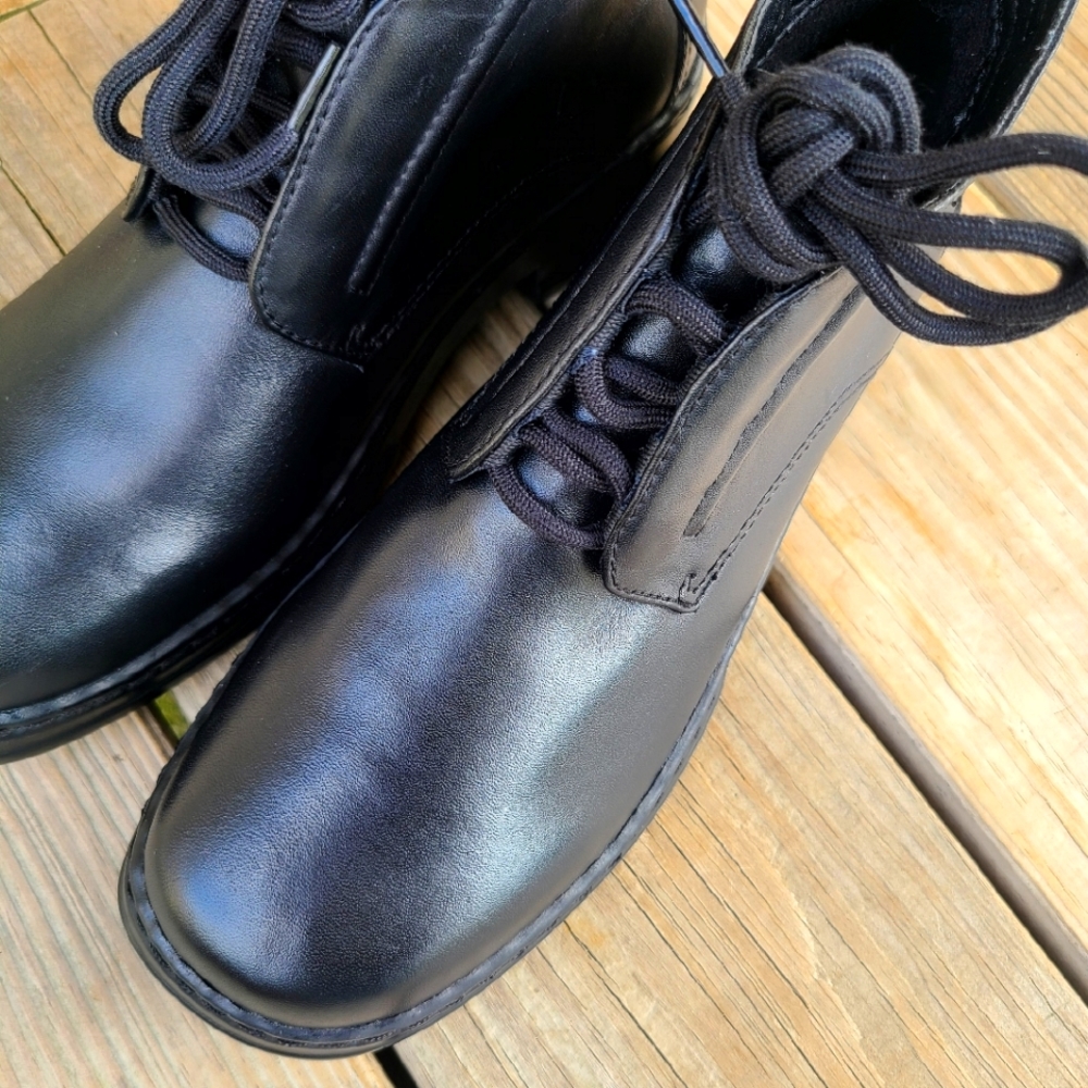 VINTAGE 90's Style Covington Womens Ankle Lace Up Earth Sole Boots 7 1/2 Black - Picture 10 of 11